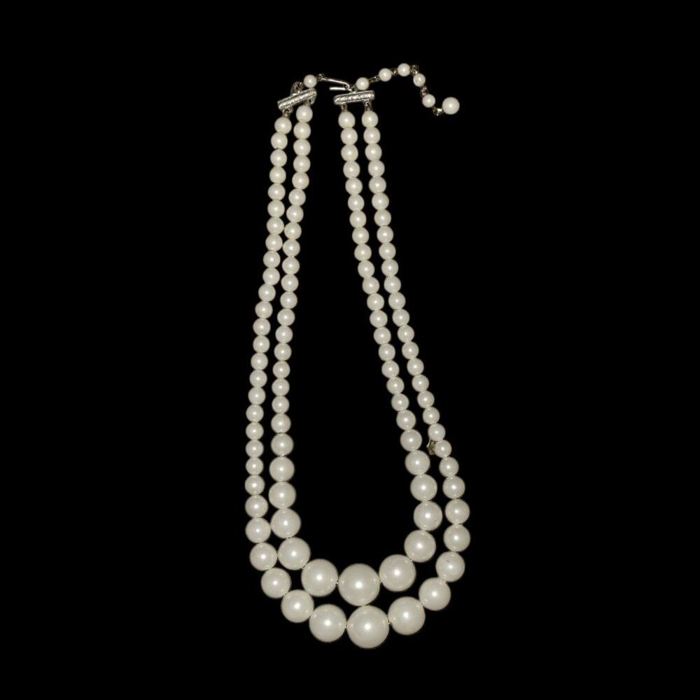 Faux Pearl 1940-1950 Granny Chic Retro 2 Strand Hong Kong